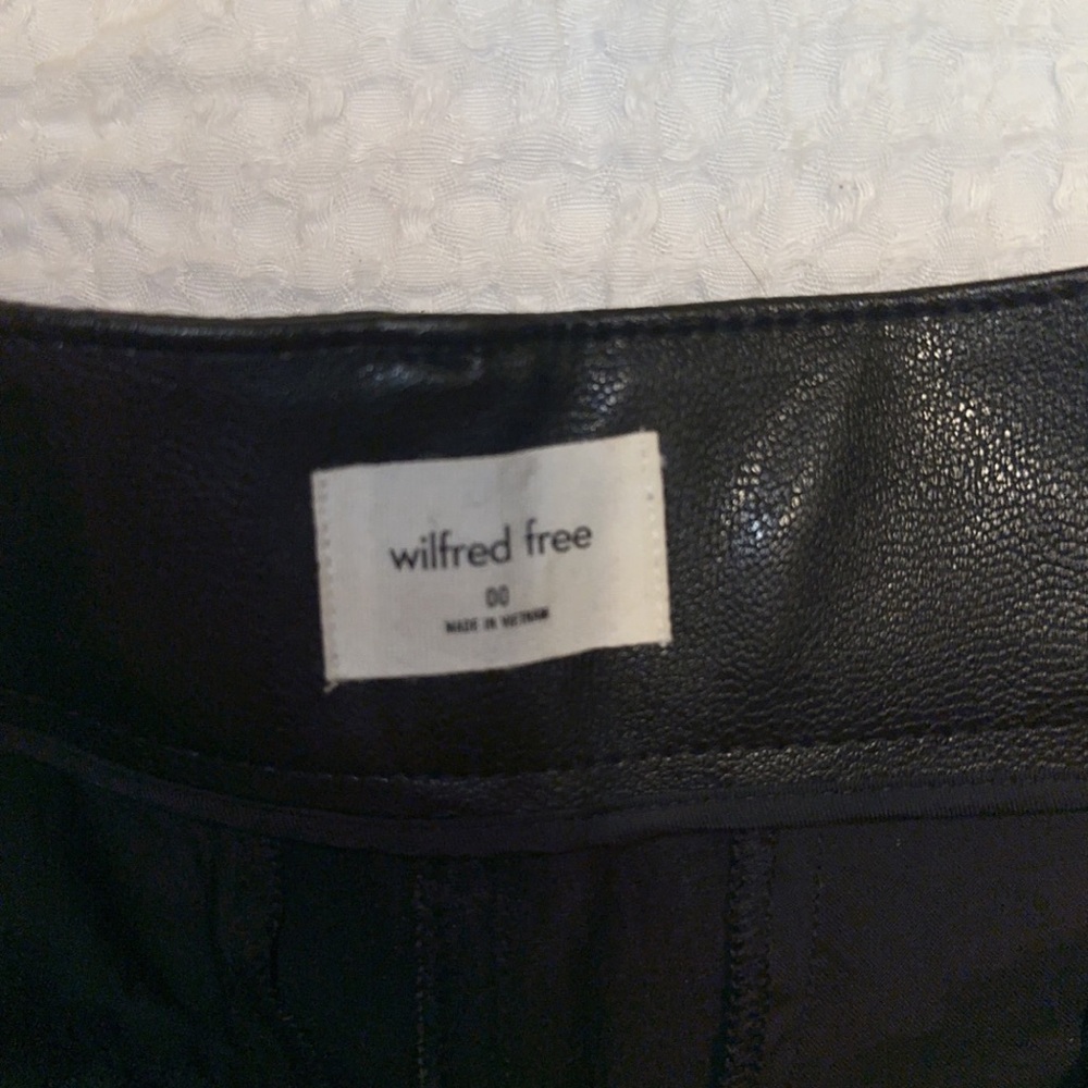 Aritzia Wilfred Free Leather Ascendant pant
